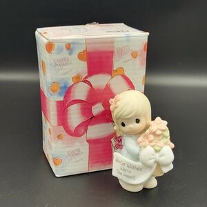 Vtg Enesco Little Moments "Winter Wishes Warm The Heart" Figurine 2000 #184241